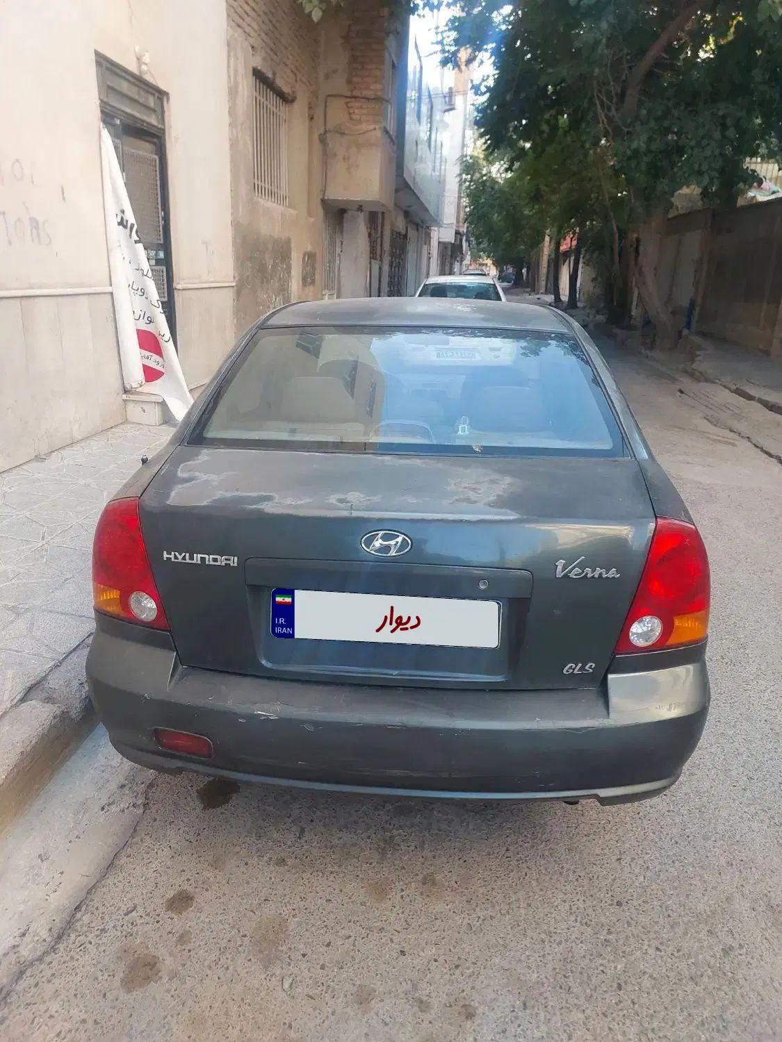 هیوندای ورنا دنده‌ ای - 1383
