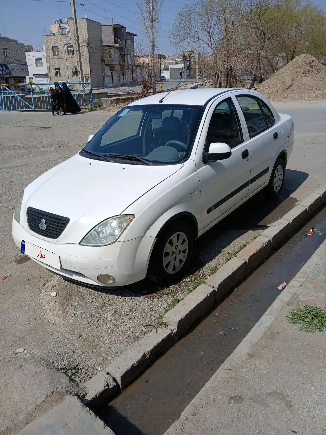 تیبا صندوق دار SX - 1395