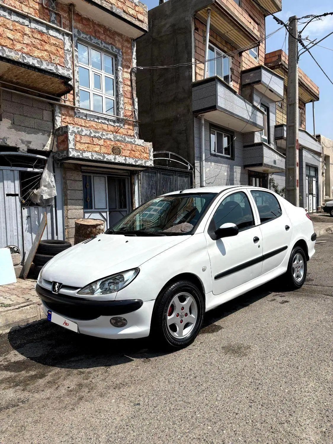 پژو ۲۰۶ صندوق دار v8 - 1396
