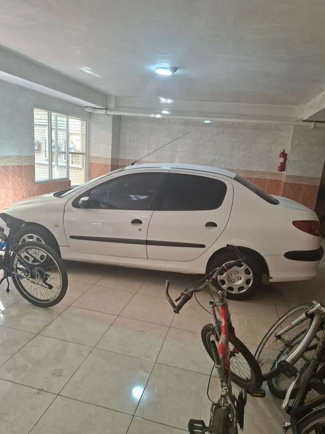 پژو ۲۰۶ صندوق دار v8 - 1390