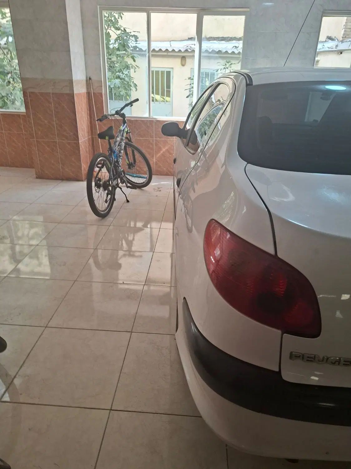 پژو ۲۰۶ صندوق دار v8 - 1390
