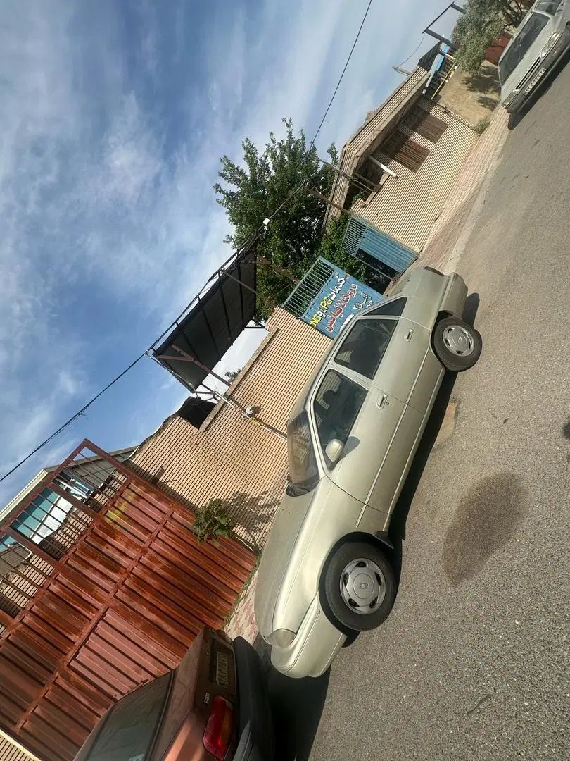 دوو سیلو سدان - 1381