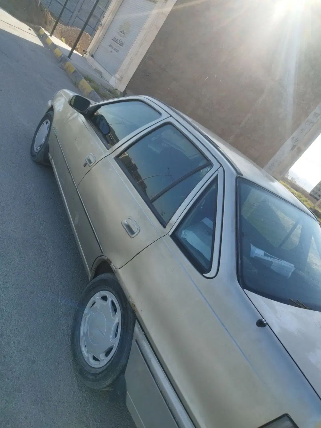 دوو سیلو سدان - 1381