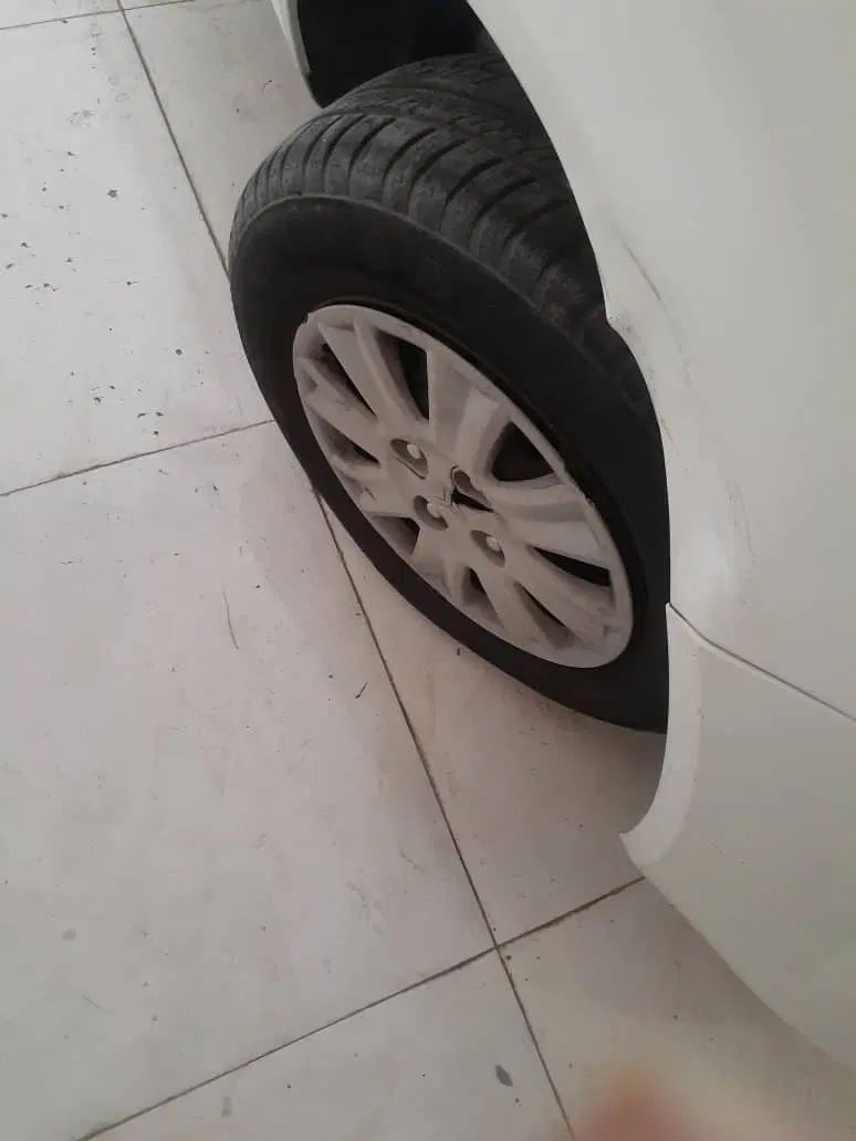 تیبا صندوق دار SX - 1396