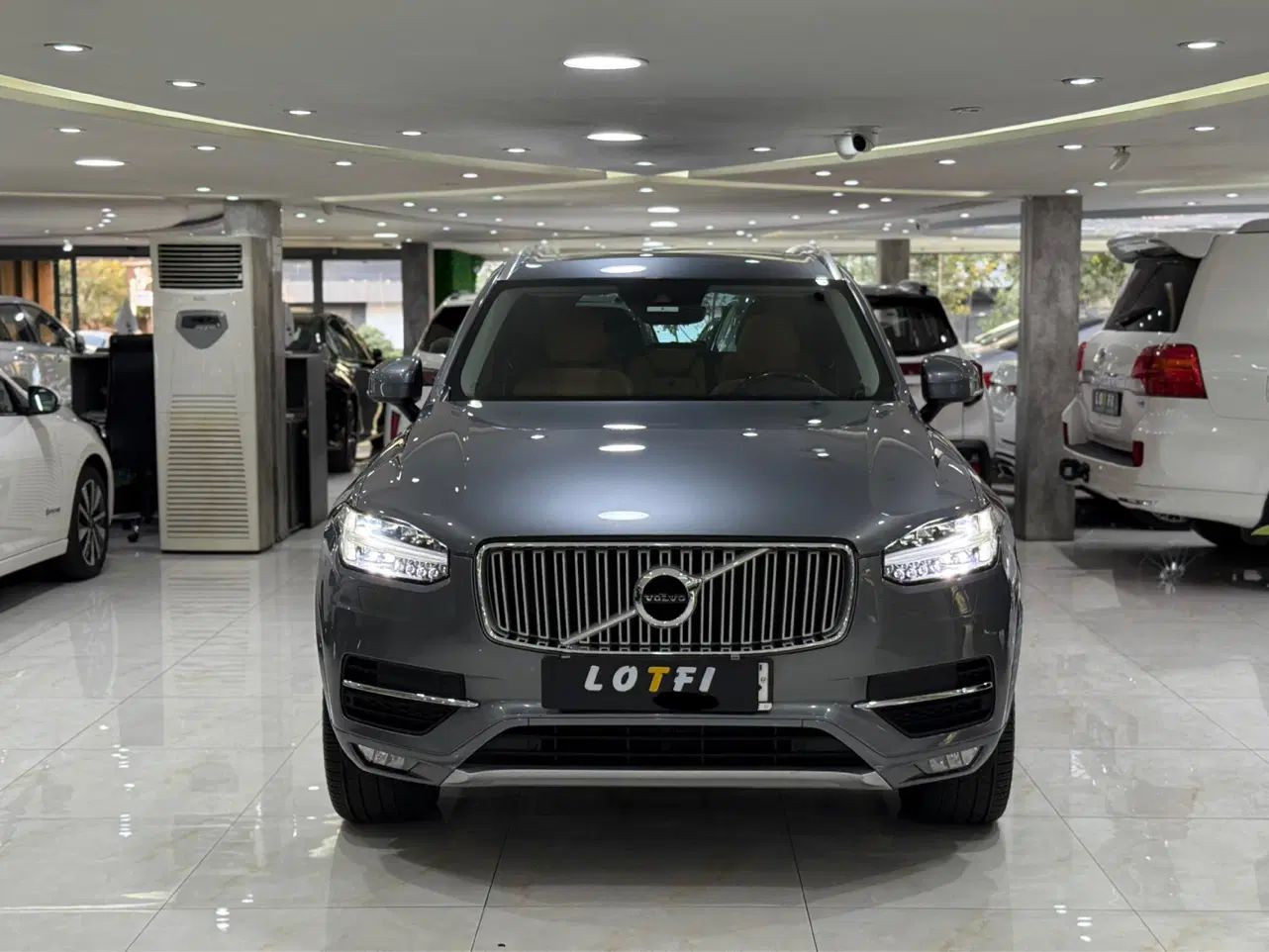 ولوو XC90 اینسکریپشن - 2016