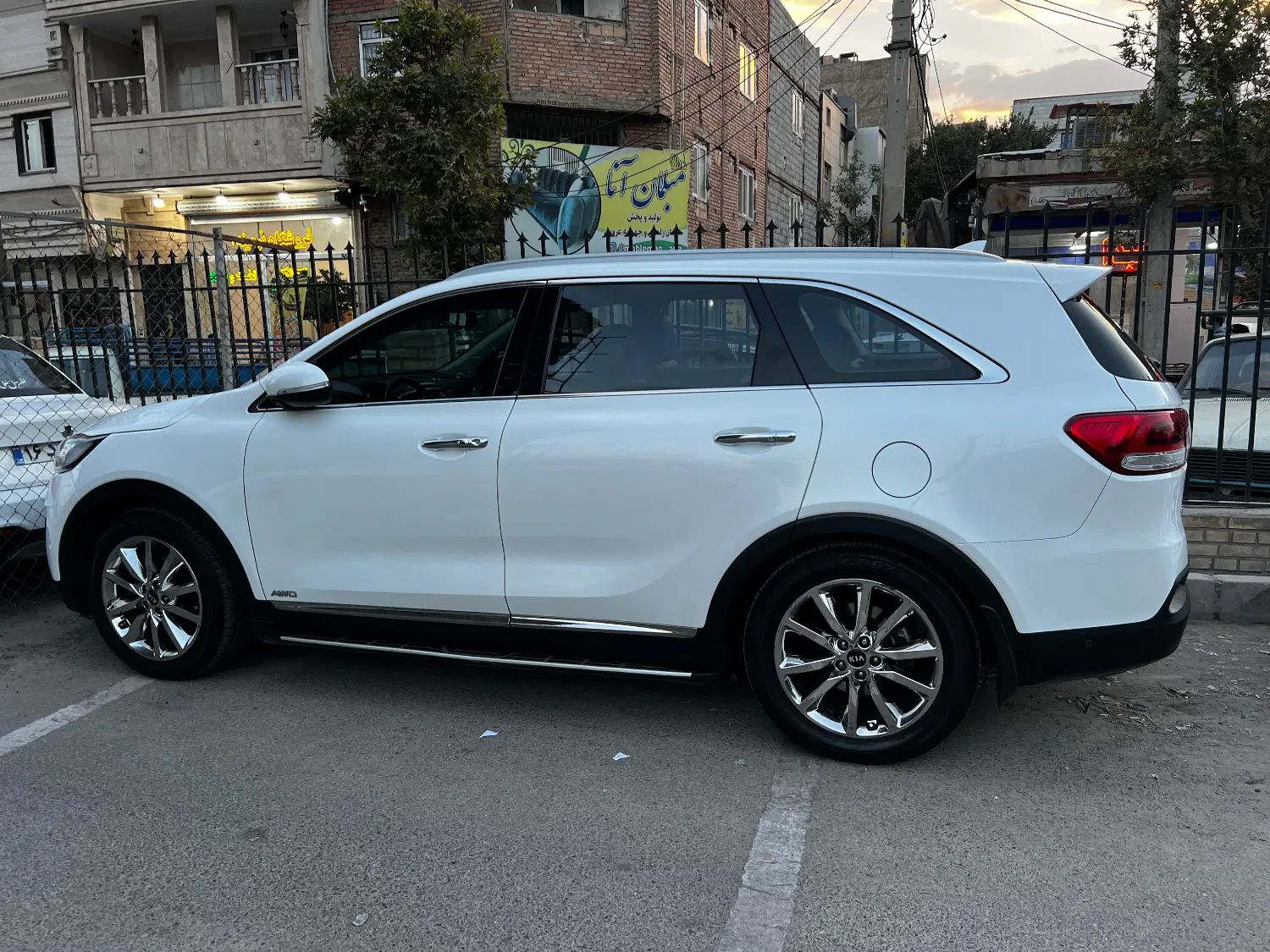 کیا سورنتو فول  UM - 2016
