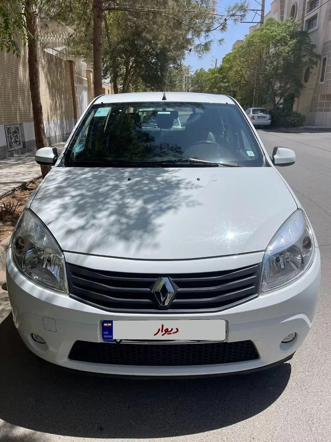 رنو ساندرو اتوماتیک - 1397
