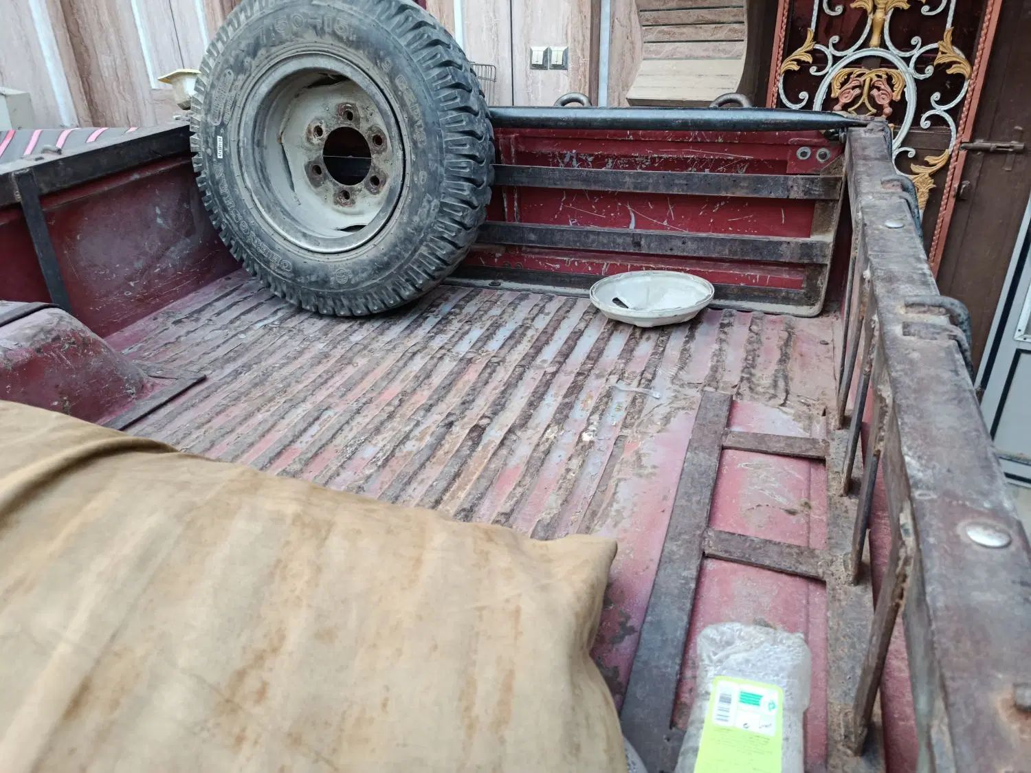 تویوتا کمری XLE - 1402