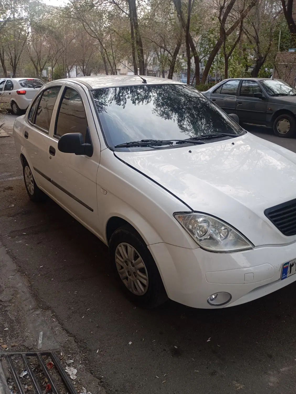 تیبا صندوق دار SX - 1399