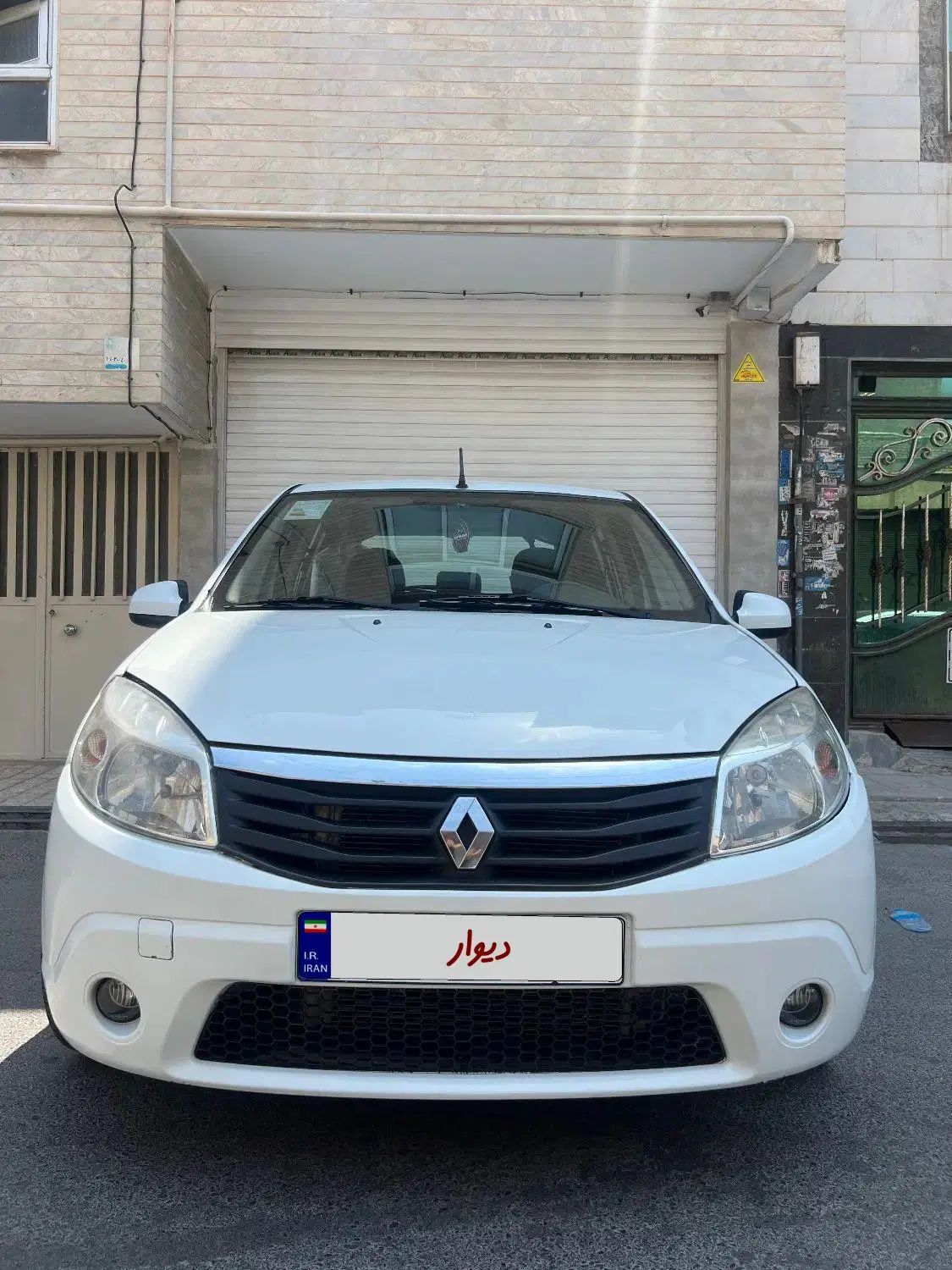 خودرو رنو، ساندرو آگهی ann_19967577