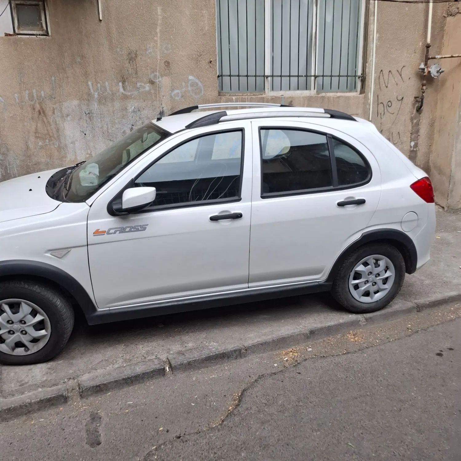 خودرو کوییک، معمولی آگهی ann_19967926