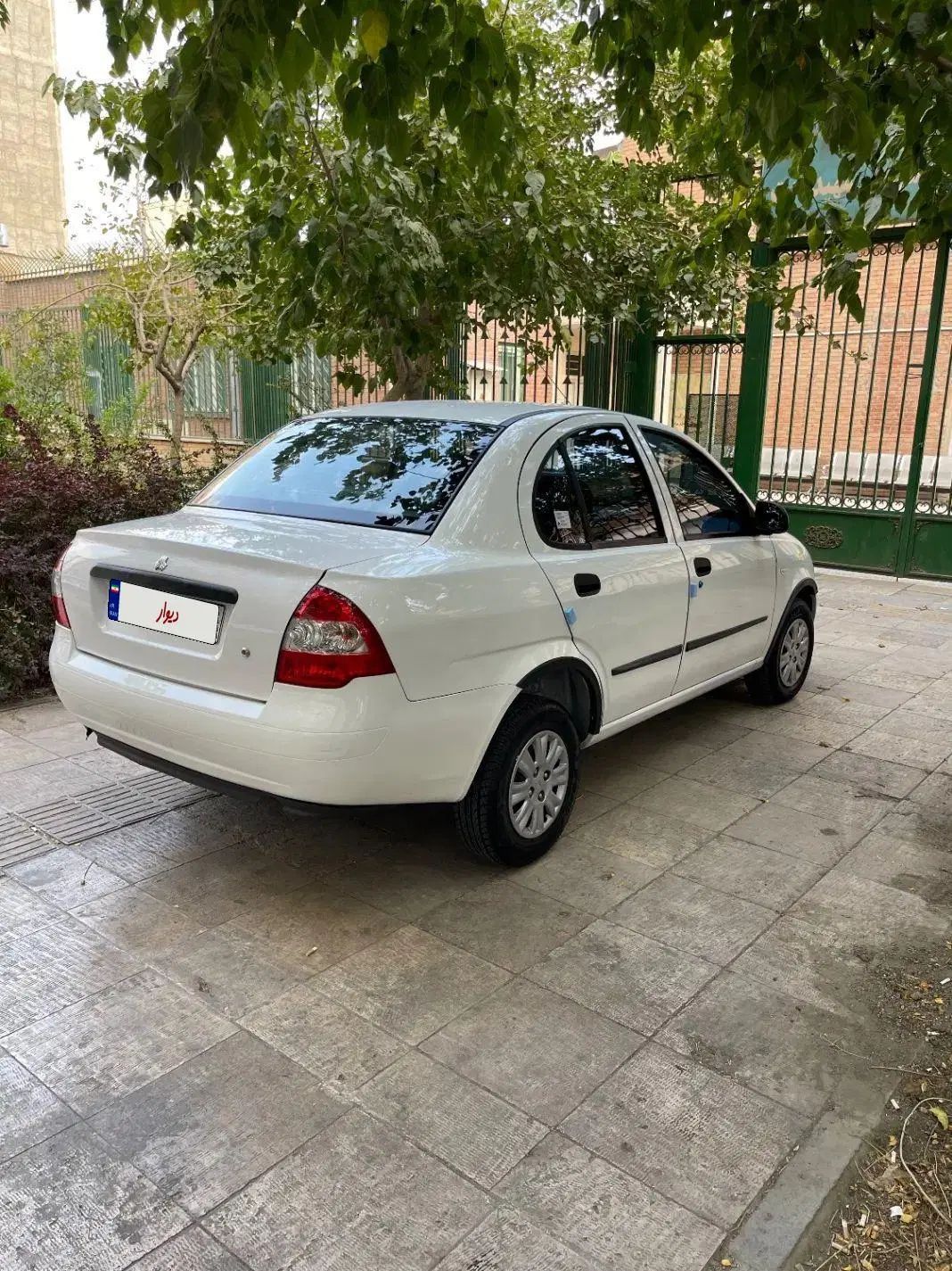 تیبا صندوق دار SX - 1399