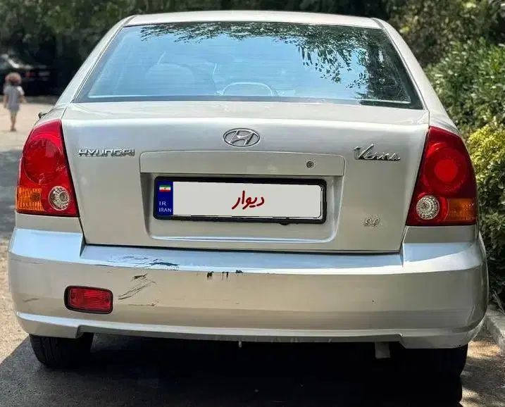 هیوندای ورنا دنده‌ ای - 1385