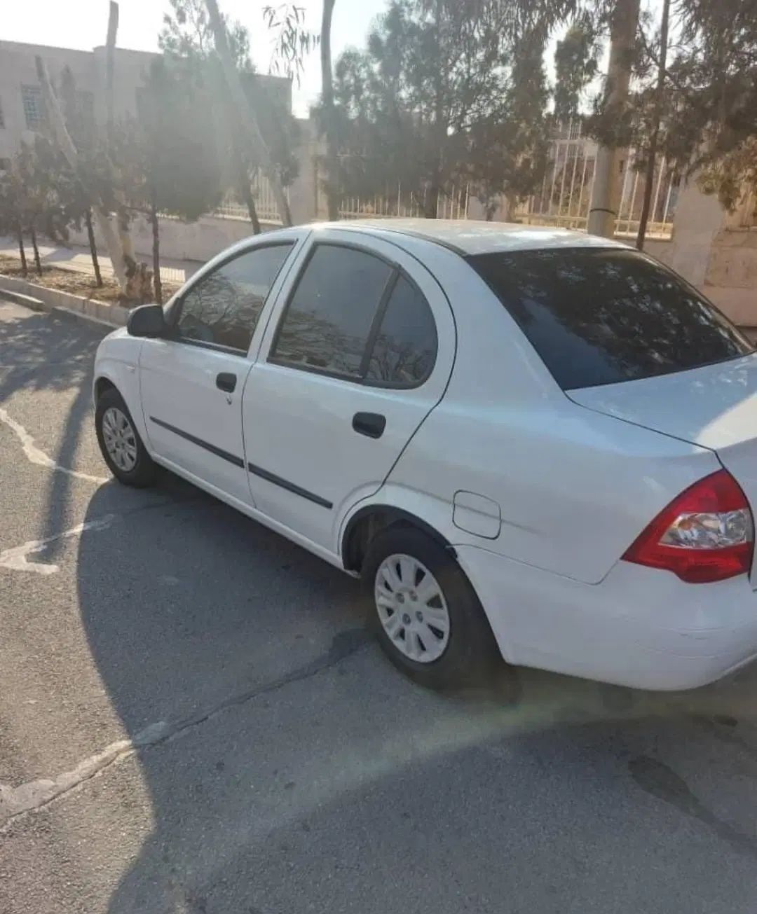 تیبا صندوق دار SX - 1400