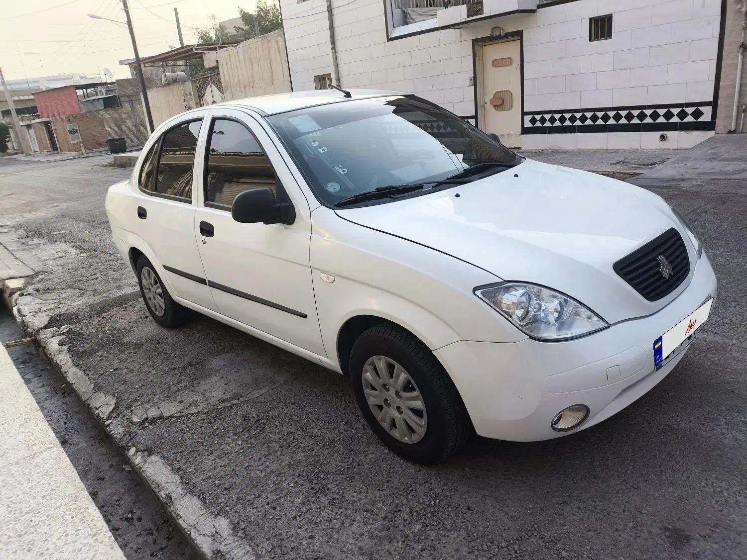 تیبا صندوق دار SX - 1399