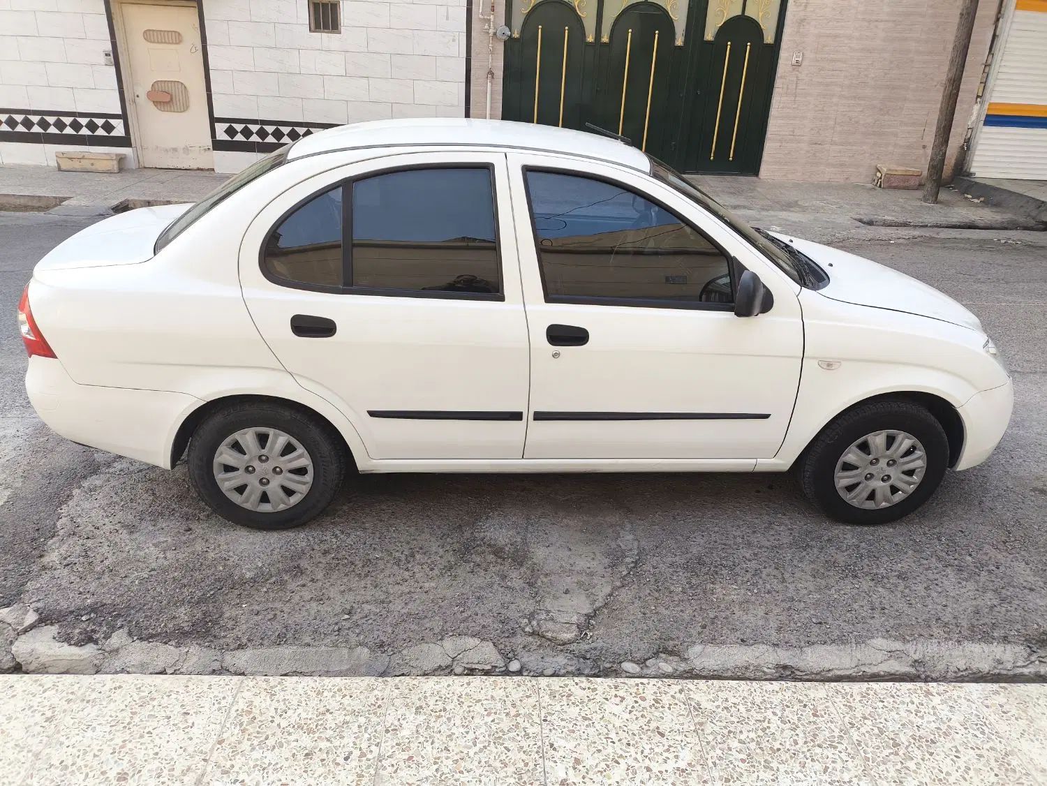 تیبا صندوق دار SX - 1399
