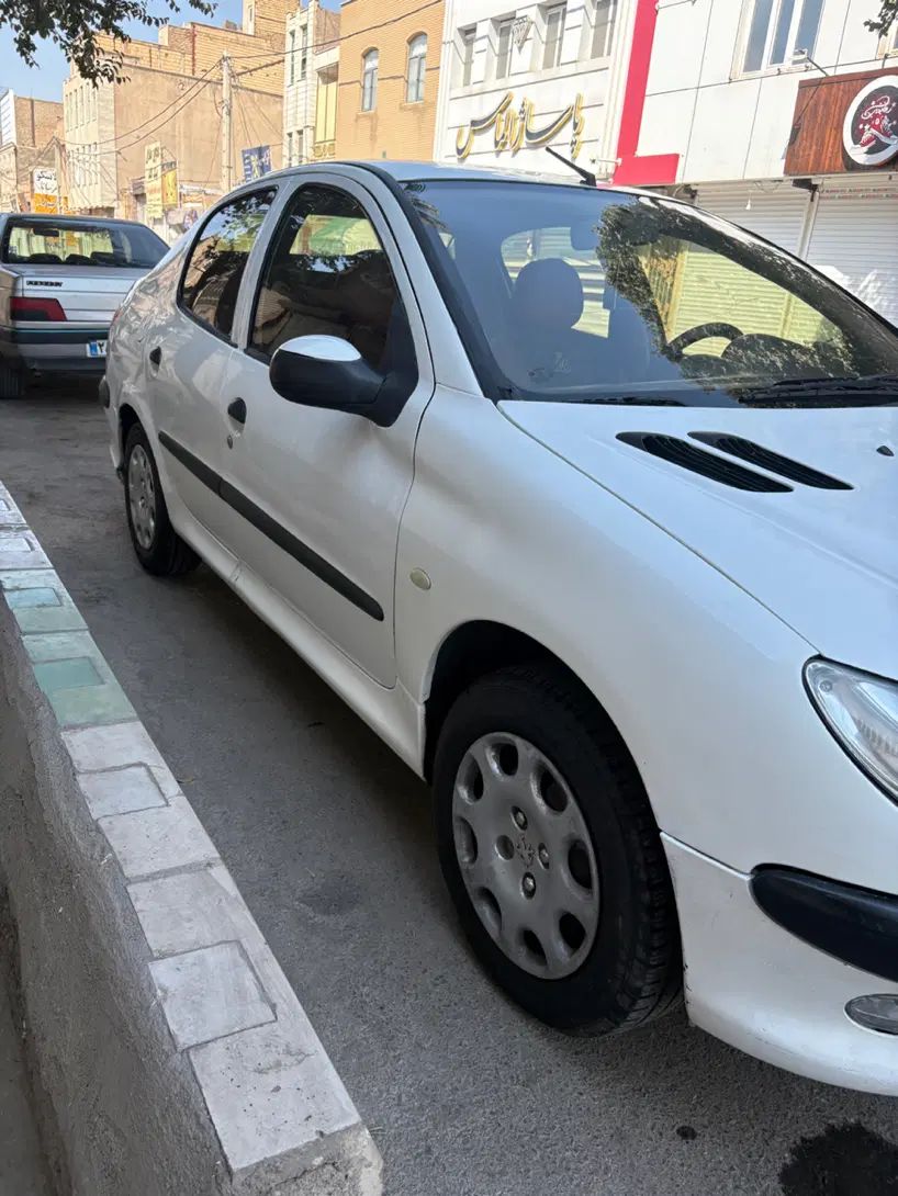 پژو ۲۰۶ صندوق دار v8 - 1389