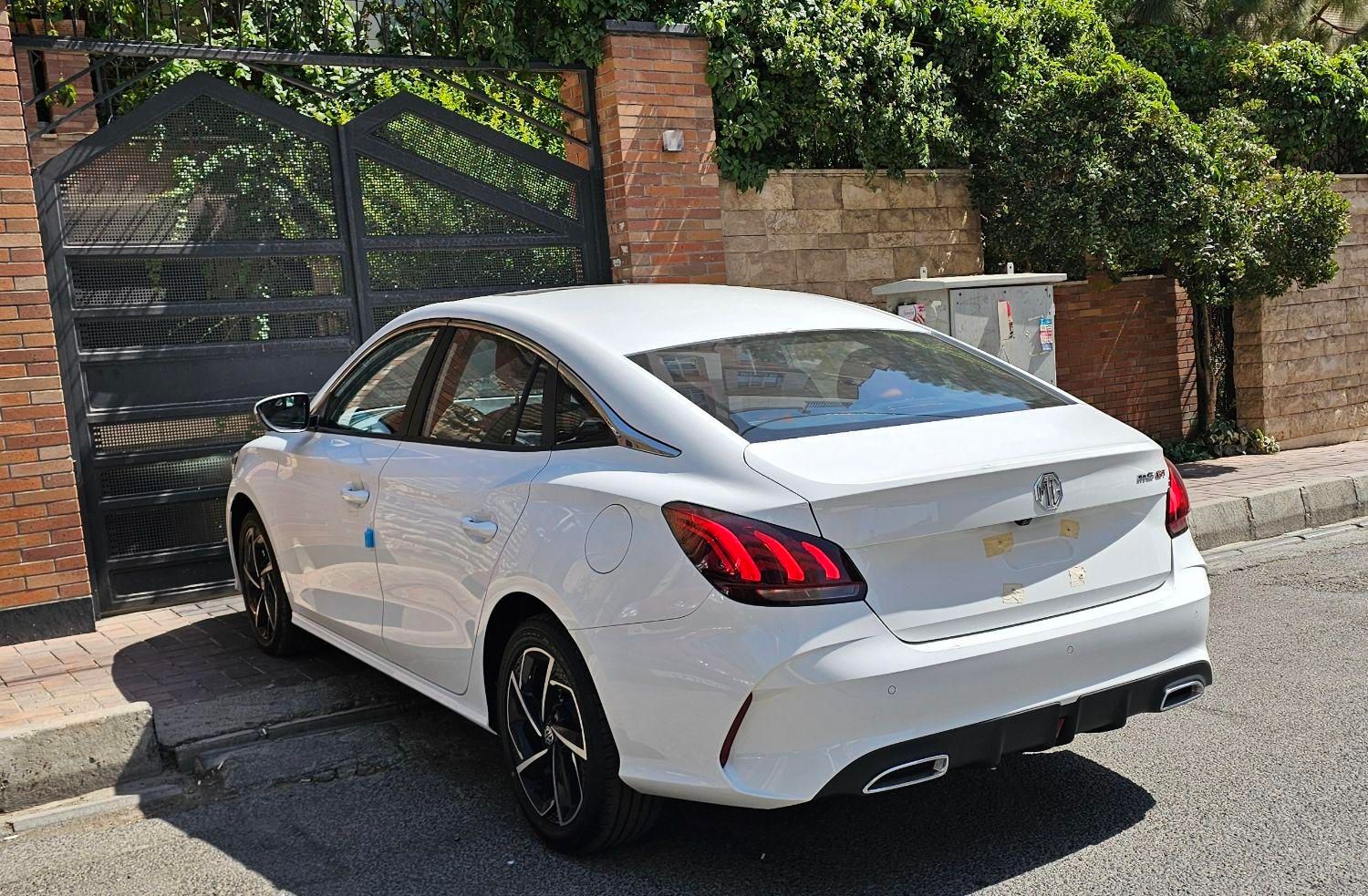 ام جی GT اتوماتیک - 2024