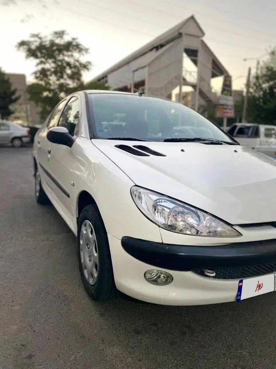 پژو ۲۰۶ صندوق دار v8 - 1397