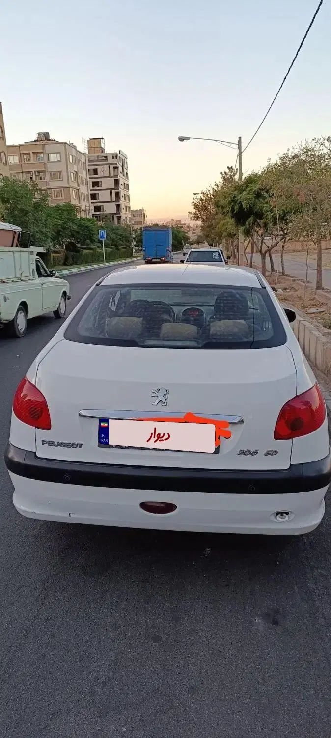 پژو ۲۰۶ صندوق دار v8 - 1396