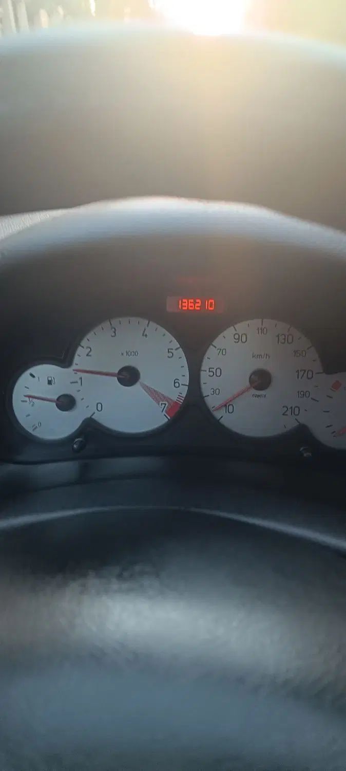 پژو ۲۰۶ صندوق دار v8 - 1396