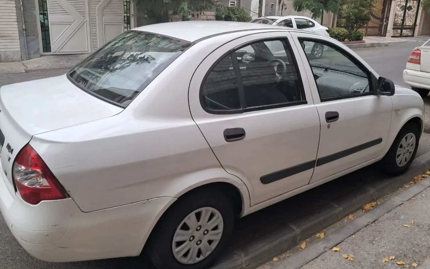 تیبا صندوق دار SX - 1391
