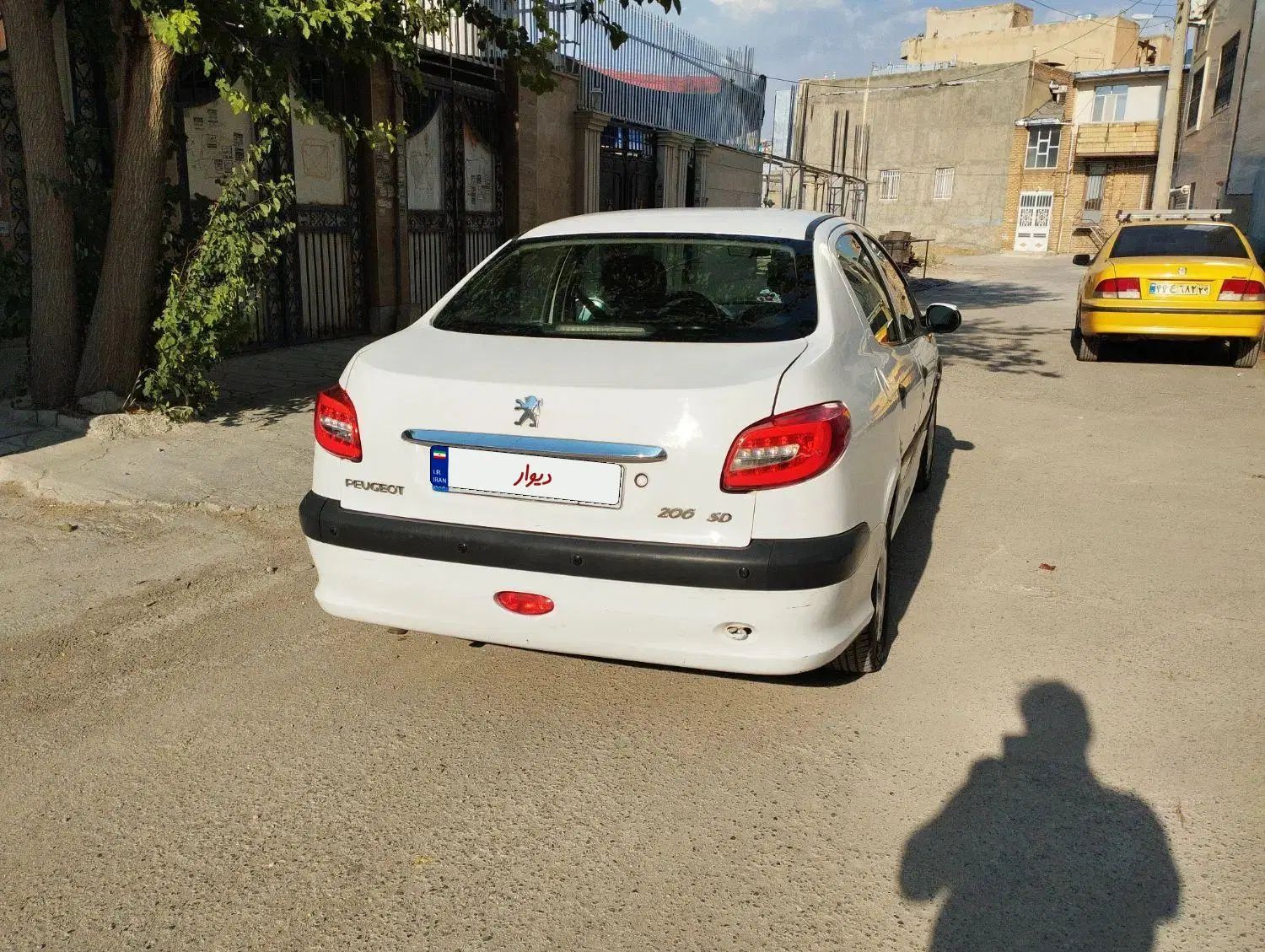 پژو ۲۰۶ صندوق دار v2 - 1391