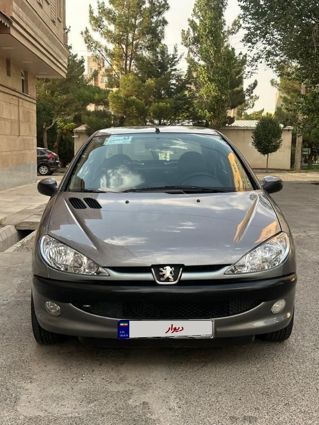 پژو ۲۰۶ صندوق دار v2 - 1390