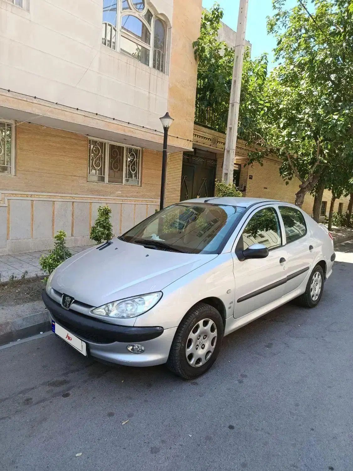 پژو ۲۰۶ صندوق دار v8 - 1395