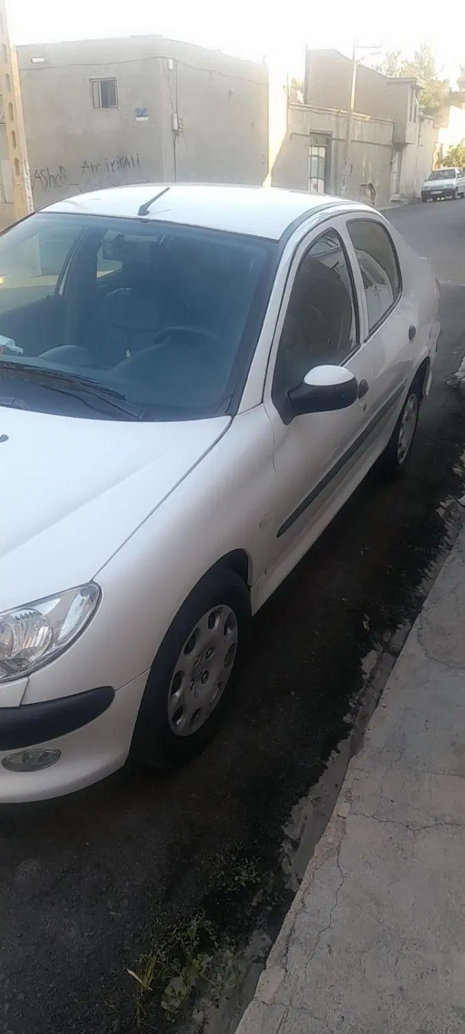 پژو ۲۰۶ صندوق دار v8 - 1395