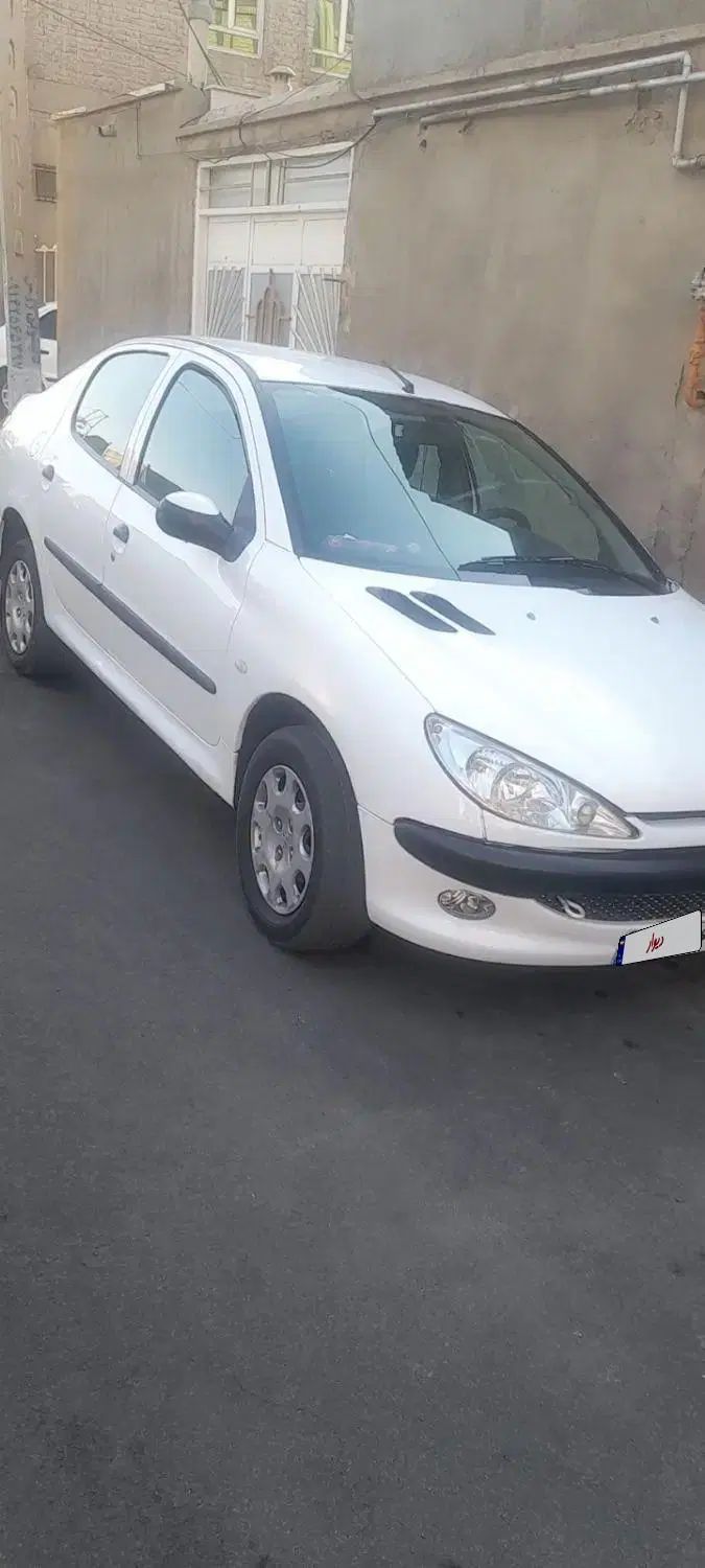 پژو ۲۰۶ صندوق دار v8 - 1395