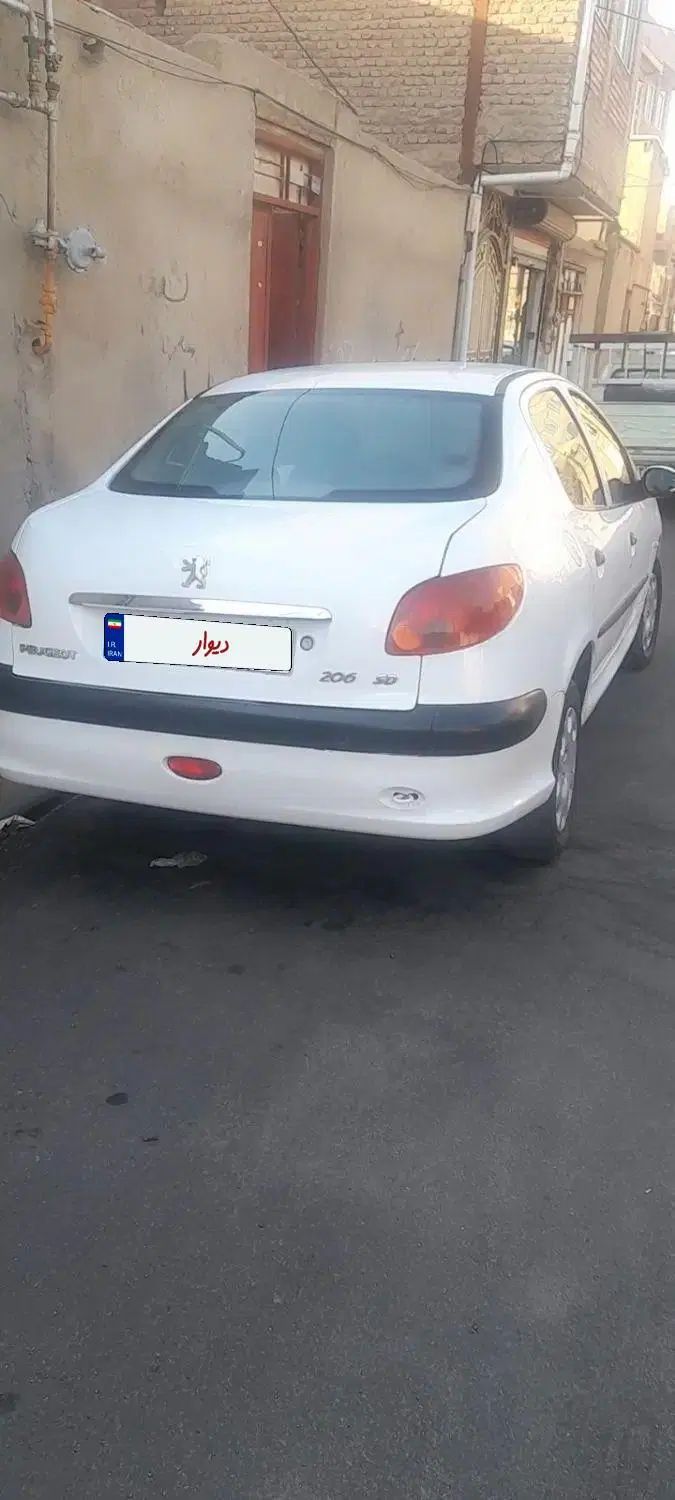 پژو ۲۰۶ صندوق دار v8 - 1395