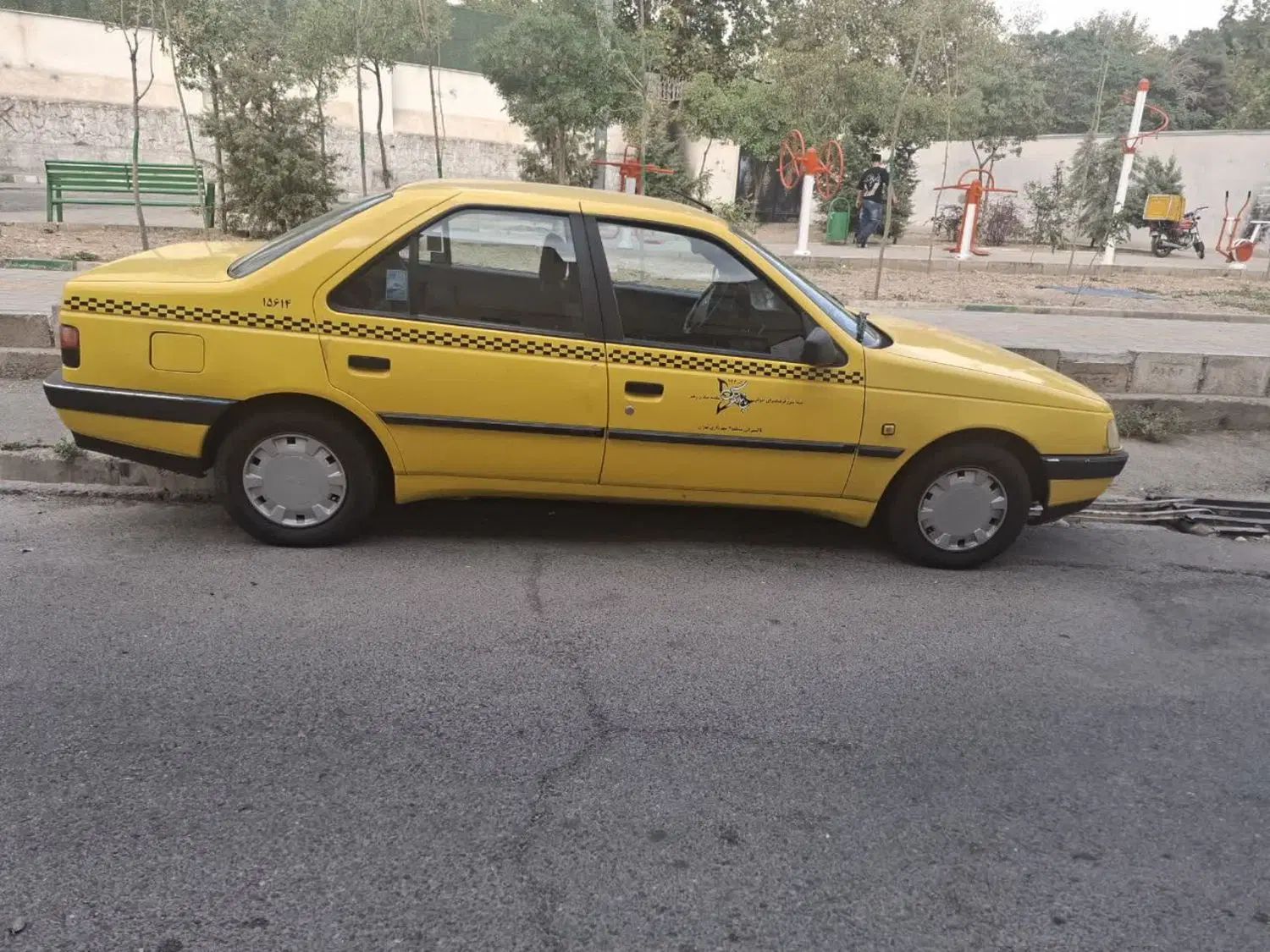 پژو 405 GLX - 1395