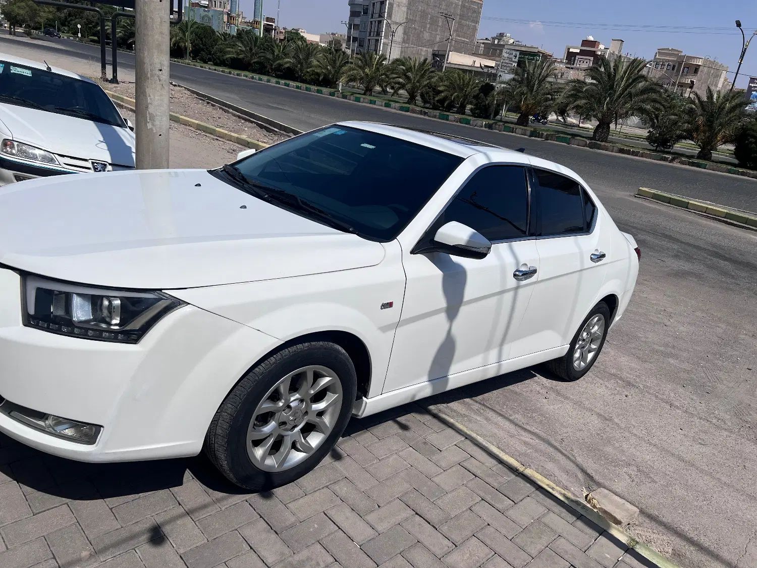 دنا پلاس توربو اتوماتیک - 1401