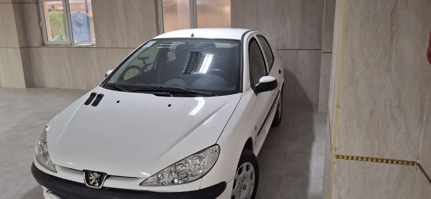 پژو ۲۰۶ صندوق دار v8 - 1398