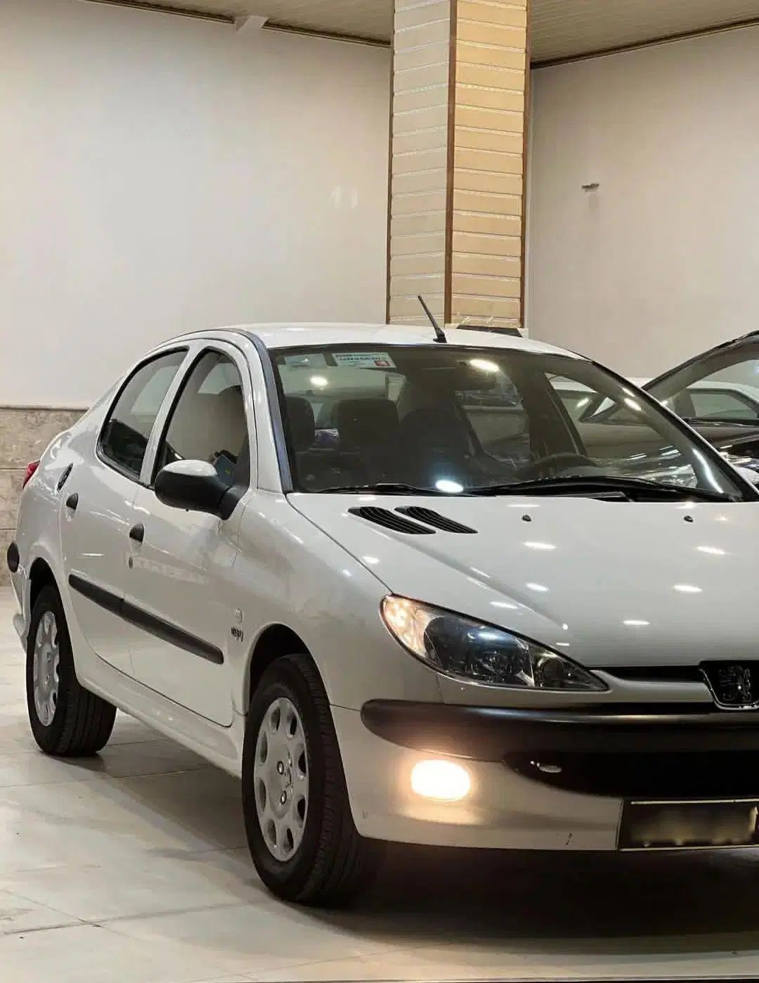 پژو ۲۰۶ صندوق دار v8 - 1397