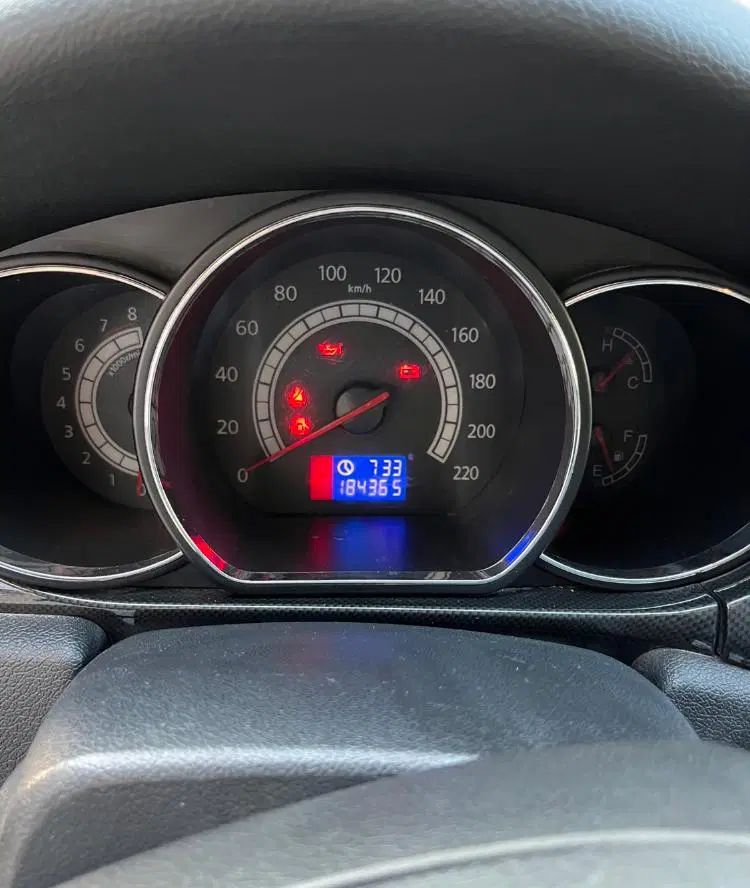جک J5 اتوماتیک - 1394
