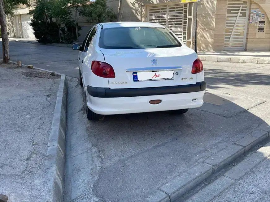 پژو ۲۰۶ صندوق دار v1 - 1389