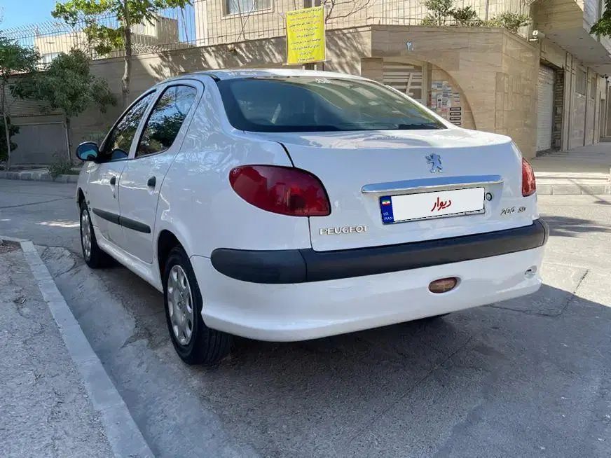 پژو ۲۰۶ صندوق دار v1 - 1389