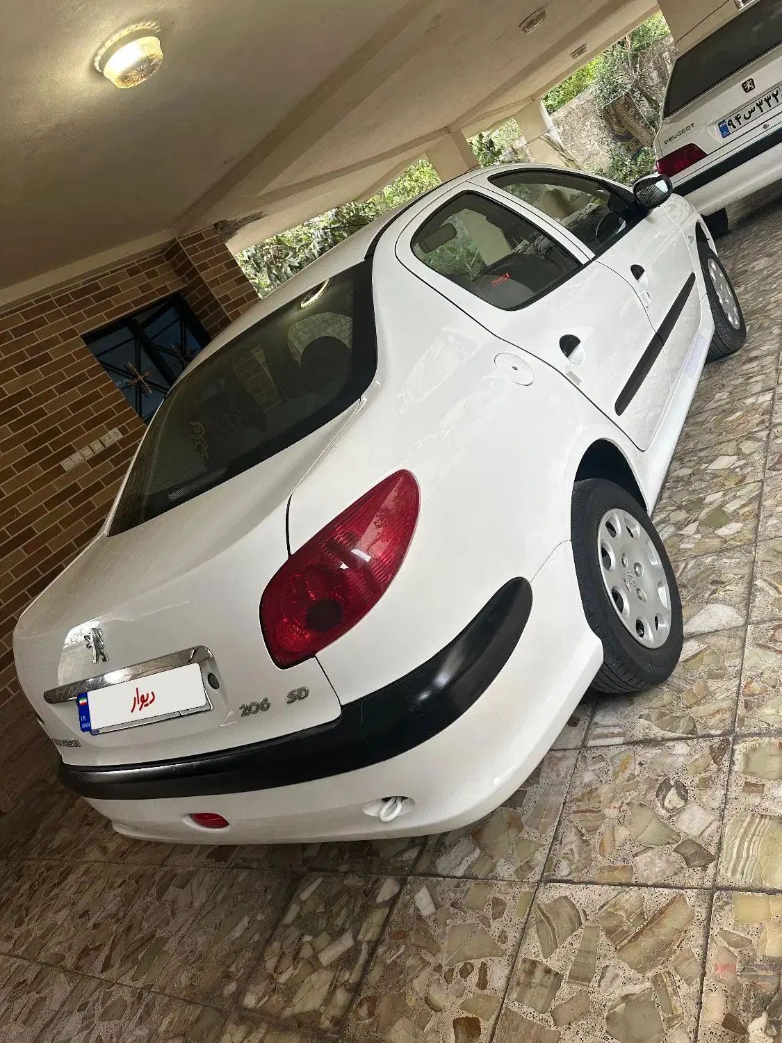 پژو ۲۰۶ صندوق دار v8 - 1399