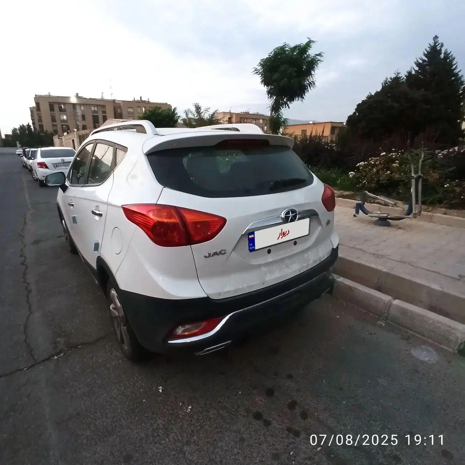 جک S3 اتوماتیک - 1400