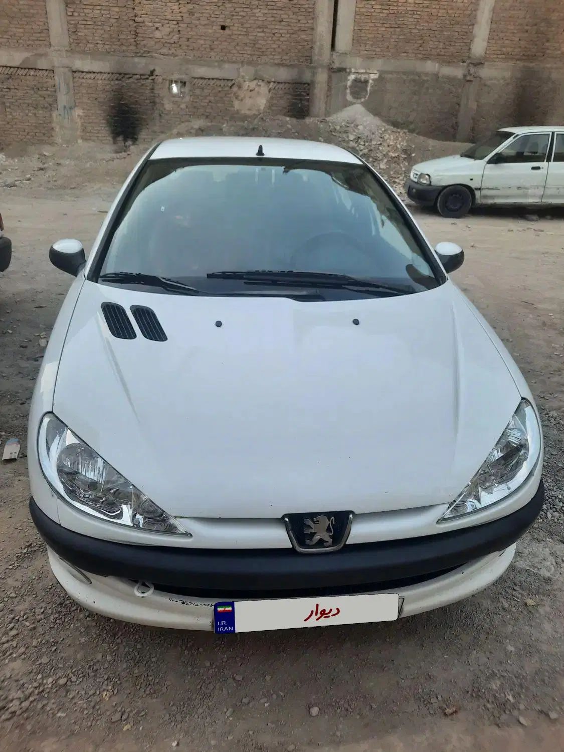 پژو ۲۰۶ صندوق دار v8 - 1398