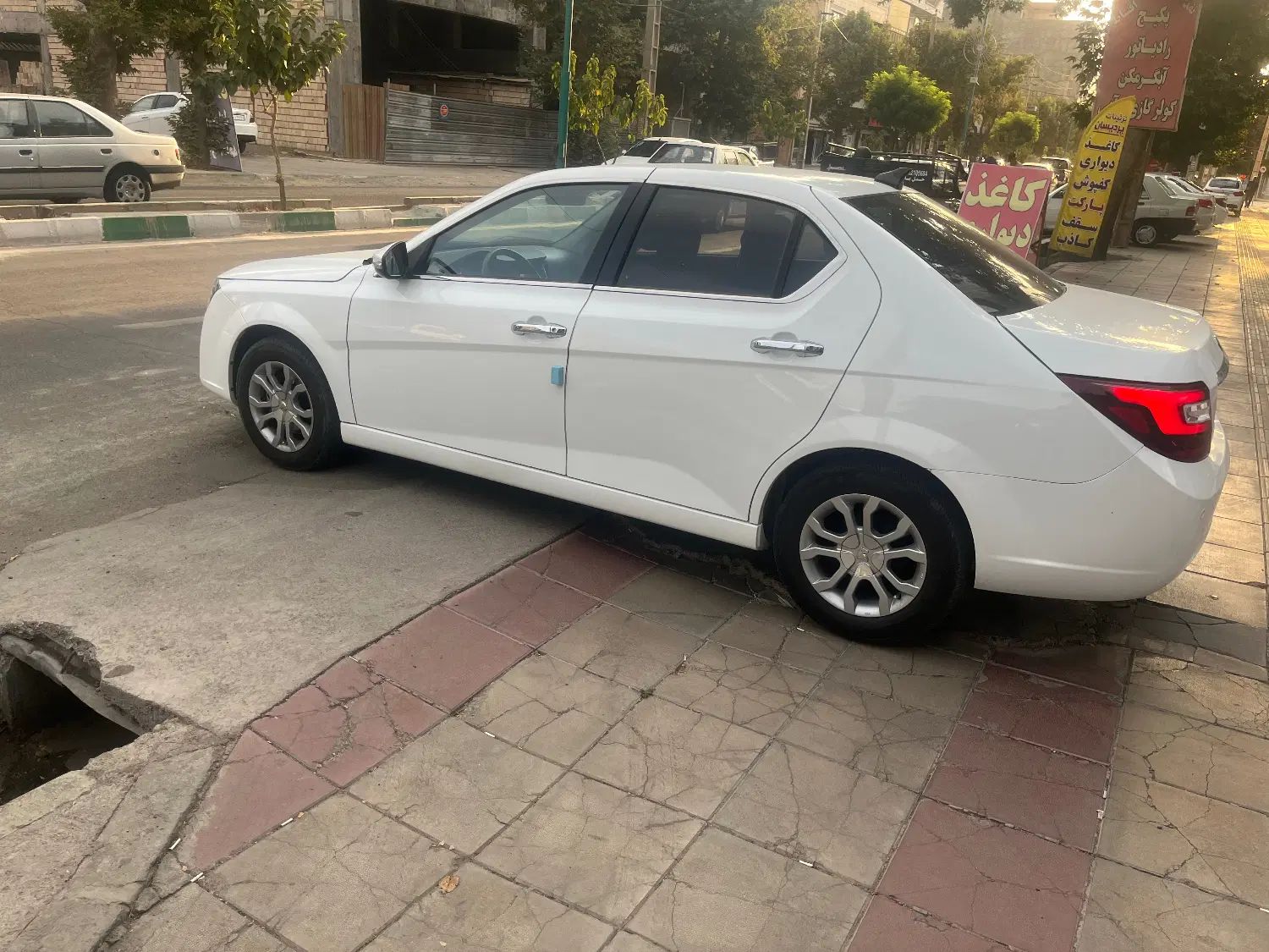 دنا پلاس تیپ ۱ دو ایربگ - 1402