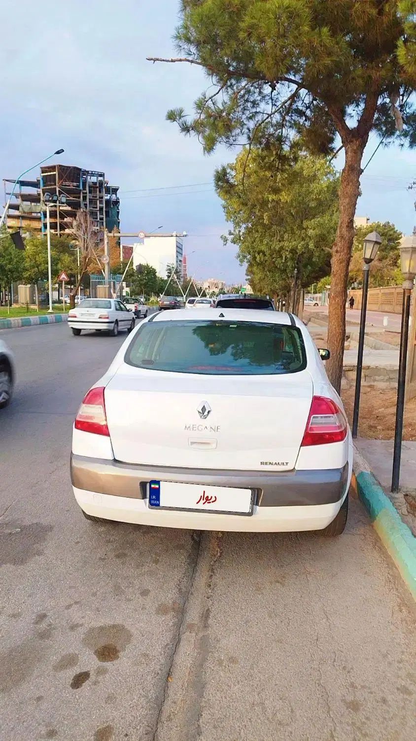 رنو مگان پارس خودرو 1600 E2 - 1392