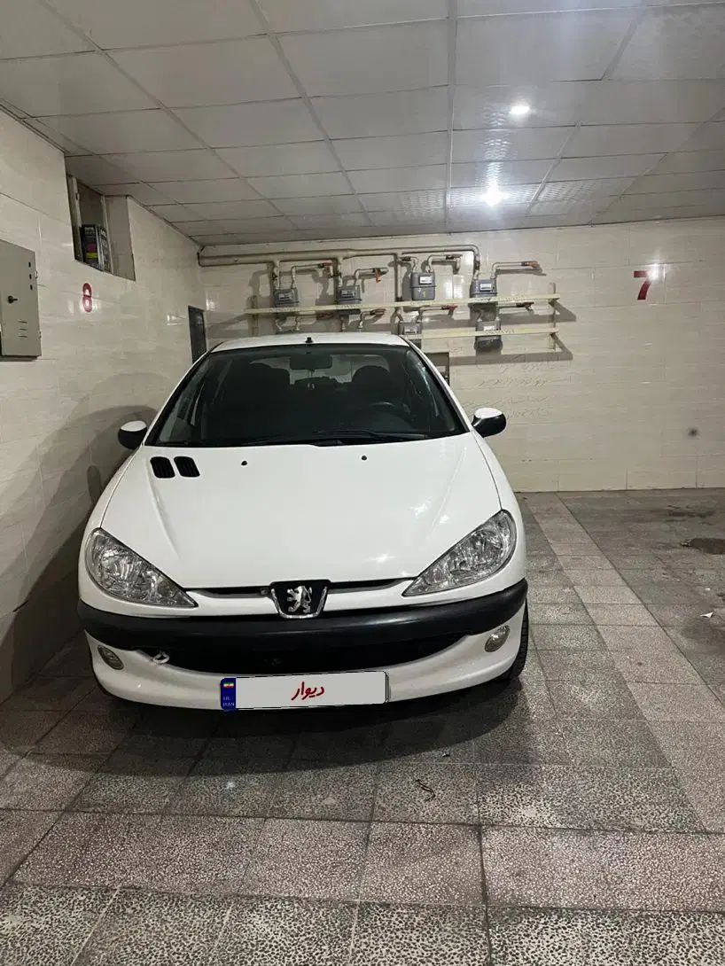 پژو ۲۰۶ صندوق دار v8 - 1398
