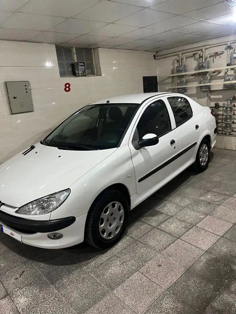 پژو ۲۰۶ صندوق دار v8 - 1398