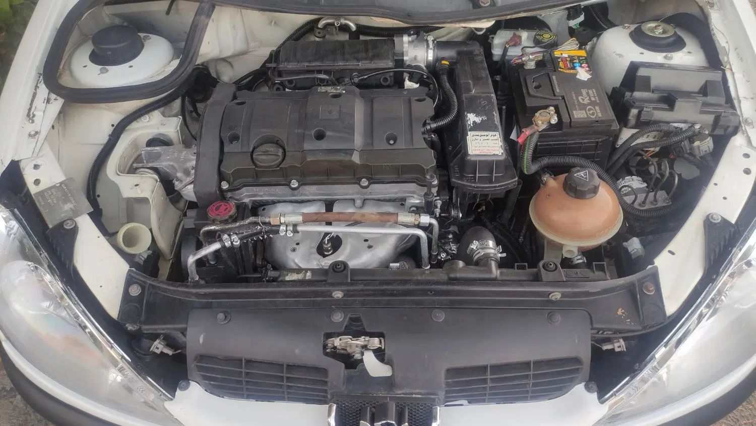 پژو ۲۰۶ صندوق دار v8 - 1394