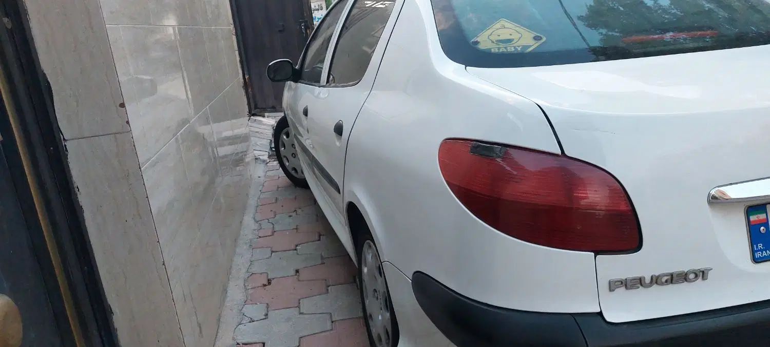 پژو ۲۰۶ صندوق دار v20 - 1391