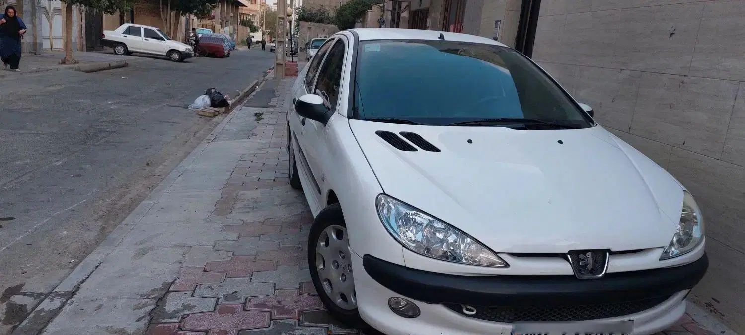 خودرو پژو، ۲۰۶ صندوق دار آگهی ann_19970790
