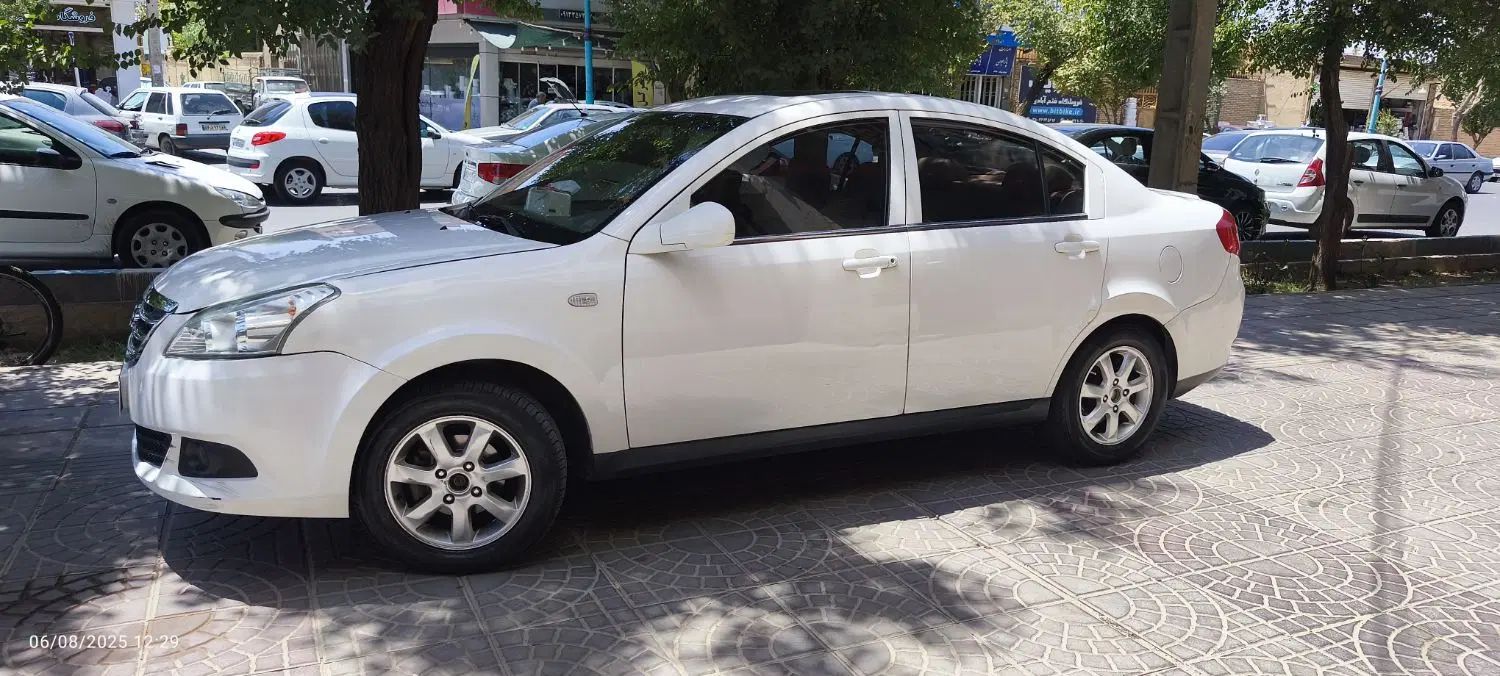 ام وی ام 550 اتوماتیک - 1395